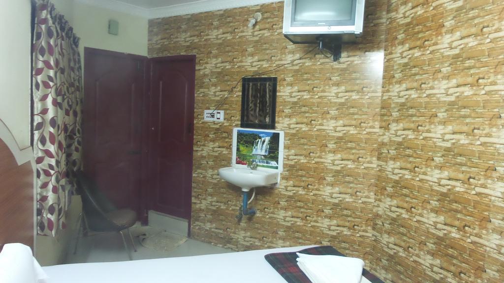 Dm Travellers Chennai
