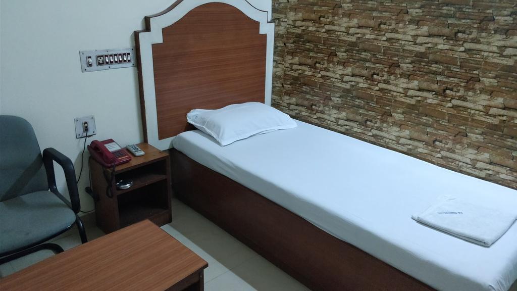 Dm Travellers Chennai